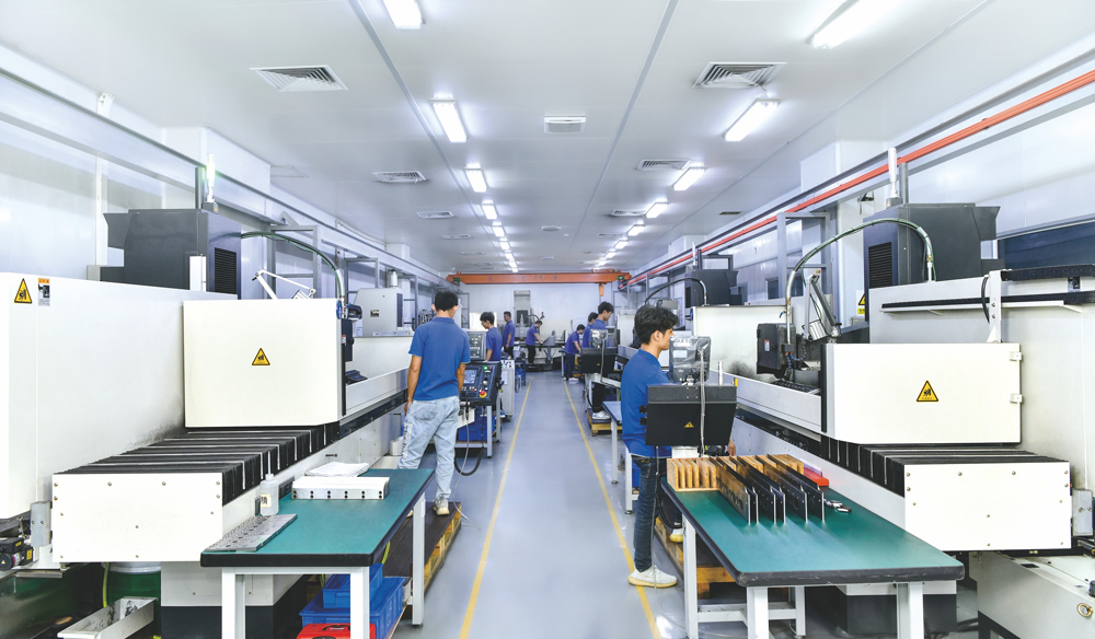  新年伊始東莞企業(yè)馬力全開趕訂單搶市場，企業(yè)家和市政協(xié)委員呼吁 高層次人才需求大 招聘難瓶頸待破解
